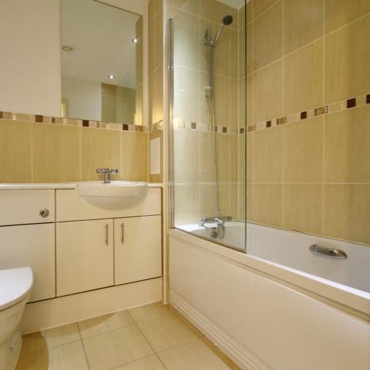 Guildford Road, Woking, Surrey, GU22 7LW - Photo 1