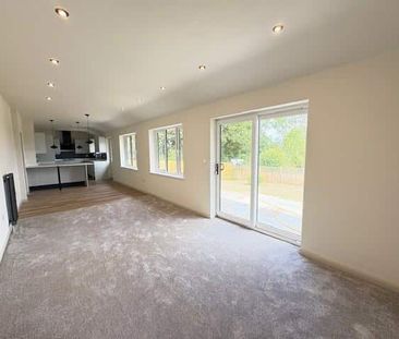 ICKLESHAM, EAST SUSSEX - Photo 2