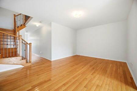 For Lease - 162 Gentile Circle, Vaughan, Ontario - Photo 2