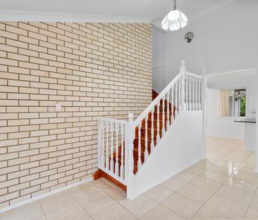 Relaxed Family Lifestyle with Pool, Space and Convenience - Photo 1