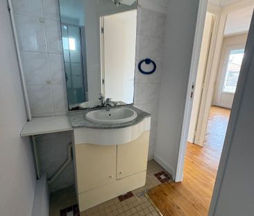 Location Appartement 3 pièces 64m² - Photo 4