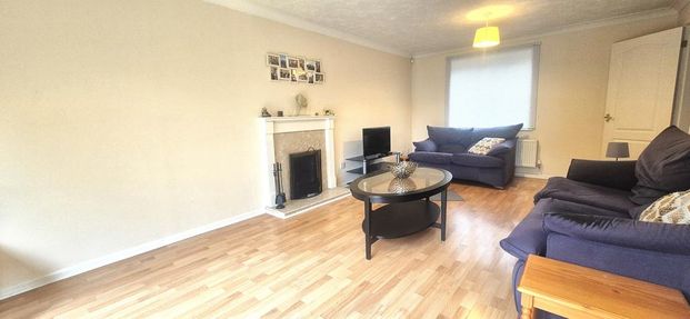 4 bedroom detached house to rent - Photo 1