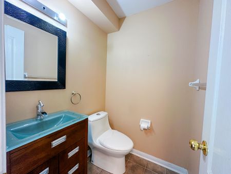 For Lease - 216 Equator Crescent, Vaughan, Ontario - Photo 2