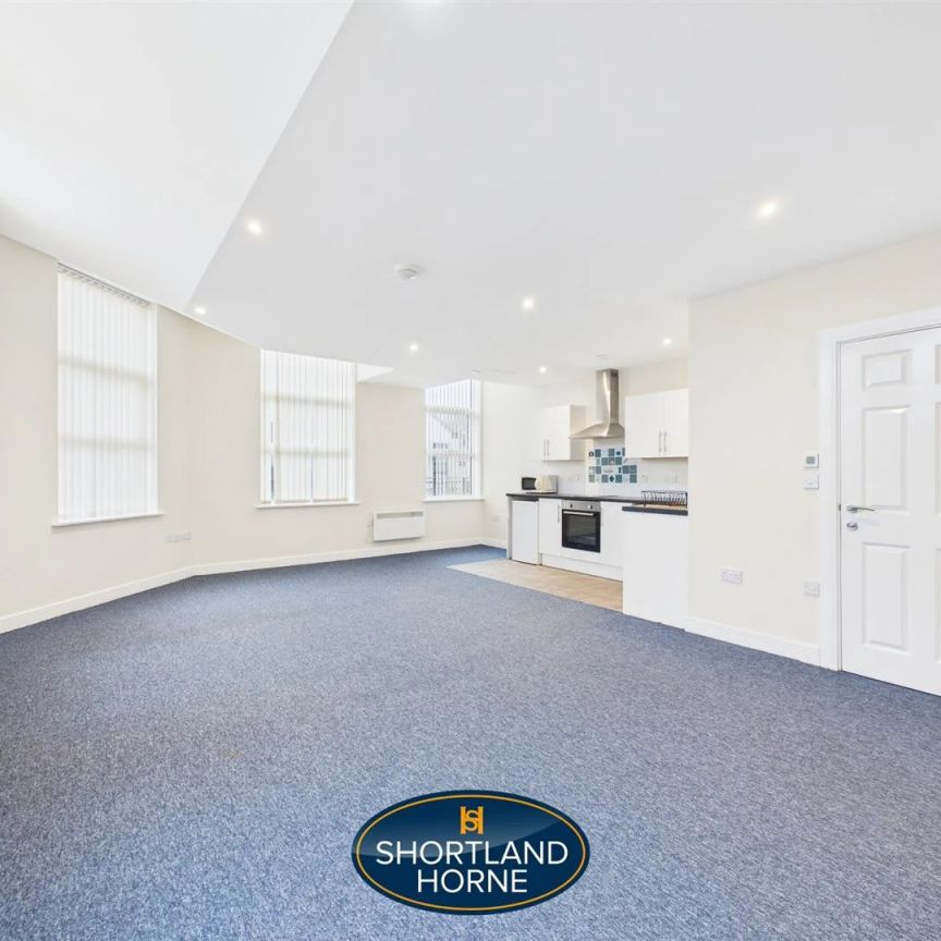 Holmsdale Road, Foleshill, Coventry - Photo 1