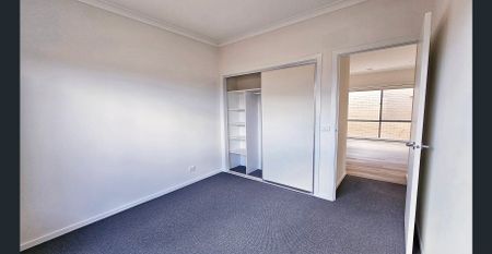 Modern, Stylish & Brand New Home in Leopold - Photo 3