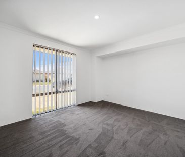 IMPRESSIVE BRAND NEW 3X2 REPRESENTS GREAT VALUE - Photo 4