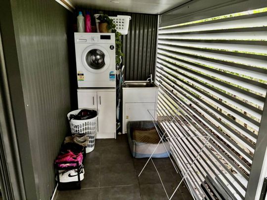 Granny Flat - close to transport, hospital and schools - Photo 1