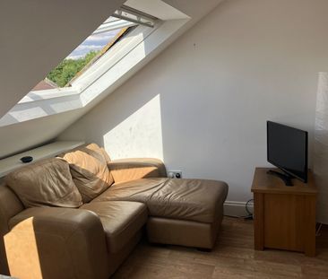 Studio Flat, Sandown Road, SE25 - Photo 3