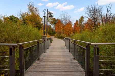 For Lease - 10 Helliwell Crescent, Richmond Hill, Ontario - Photo 2