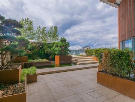 Manhattan Loft Apartments,E20 1GQ - Photo 3