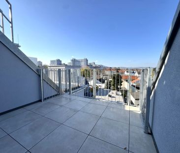 Dachgeschossausbau mit Terrasse & Klimaanlage - Erstbezug - Photo 1