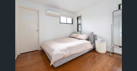 Modern Three-Level Townhouse in Prime Box Hill High Zone - Photo 3