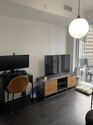 For Lease - 88 Harbour Street Unit# 1409, Toronto, Ontario - Photo 1