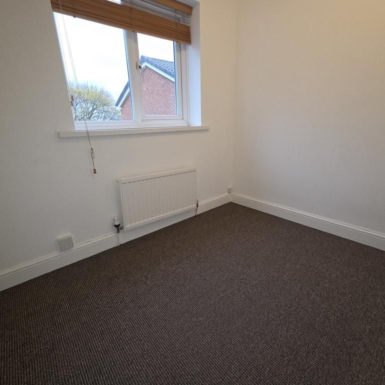 4 bedroom detached house to rent - Photo 1