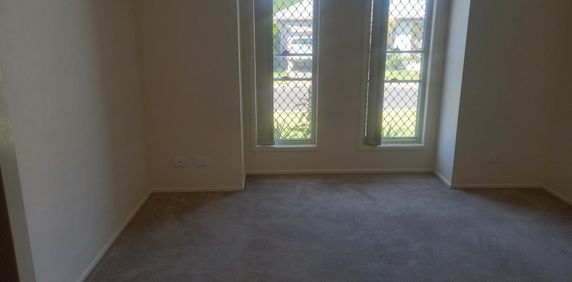 Caboolture - Photo 2