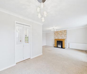 2 bedroom detached bungalow to rent - Photo 1