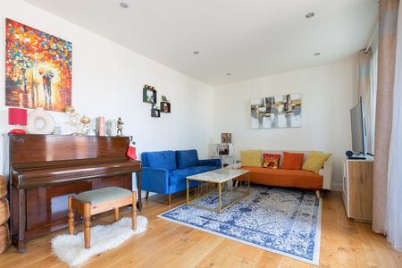 2 Bed Flat, Bardsley Lane, SE10 - Photo 5