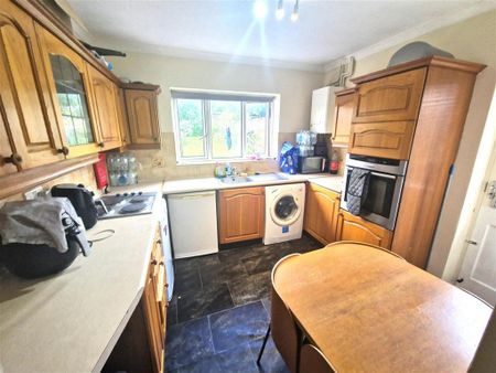 2 bedroom bungalow to rent - Photo 4