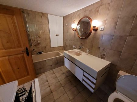 Charmante 3.5 Maisonette-Wohnung im EG mit rustikalem Flair - Photo 4