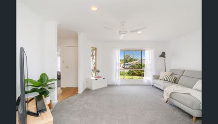 8 Sealink Drive, QLD 4655, Point Vernon - Photo 2