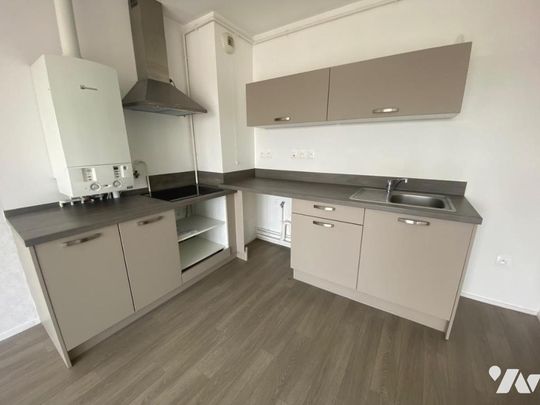 T2 de situé au 3ème étage avec balcon - Photo 1