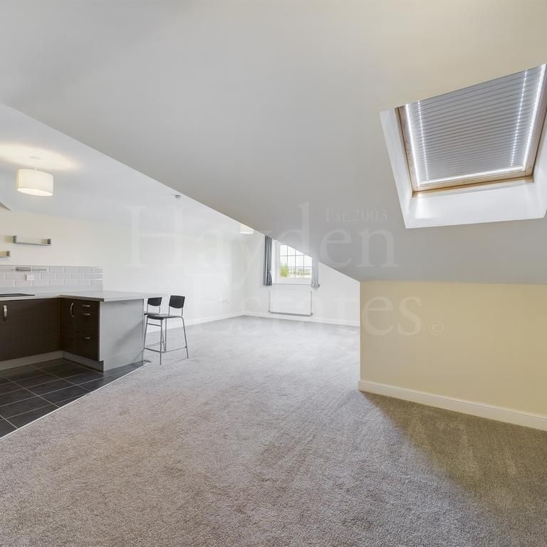 2 bedroom apartment to rent - Photo 1