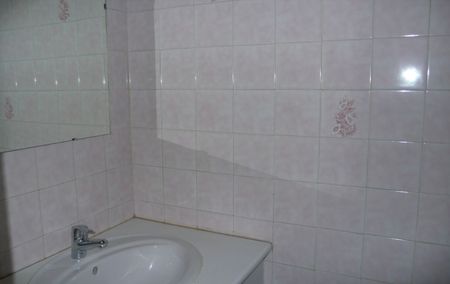 Location Appartement P2 Nimes - Photo 5