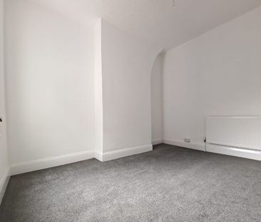 2 Bed Terraced House, Larch Road, CH42 - Photo 4