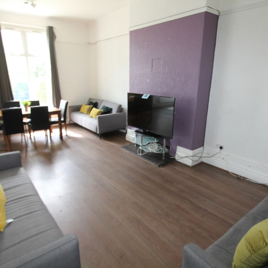 50 CARDIGAN ROAD Leeds - LS6 3AG - Photo 1