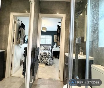 7 bedroom end of terrace house to rent - Photo 3