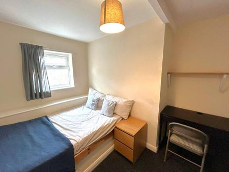 5 bedroom house share to rent - Photo 4