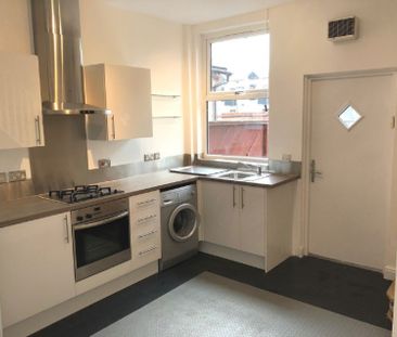 2 Bedroom Terraced To Let - Photo 1