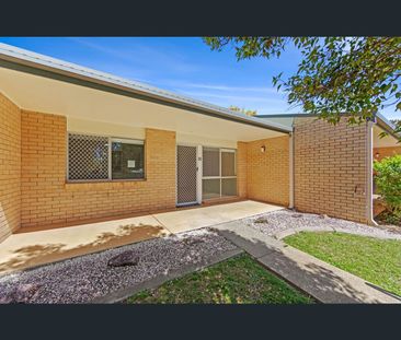 60 Ridgeway Avenue, Southport, Qld 4215 - Photo 6