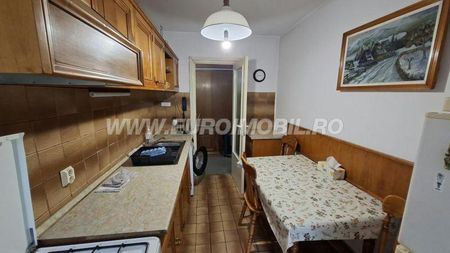 De inchiriat apartament 3 camere in Targu Mures, cartier Cornisa - 7 Noiembrie, str. Faget - Fotografie 2