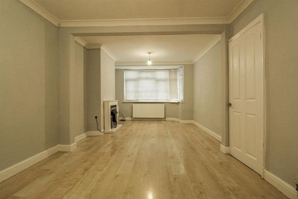 3 bedroom semi-detached house to rent - Photo 1