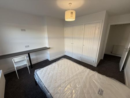 2 bedroom apartment to rent - Photo 5