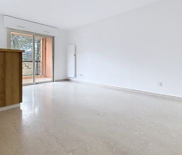 Location Appartement 2 pièces 34m² MOUGINS 06250 - Photo 3