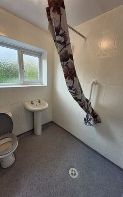 3 Bed Semi-Detached House, Woodlands Road, M8 - Photo 1