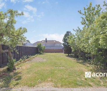 Semi-detached House to rent - Holmesdale Road, Bexleyheath, DA7 - Photo 6