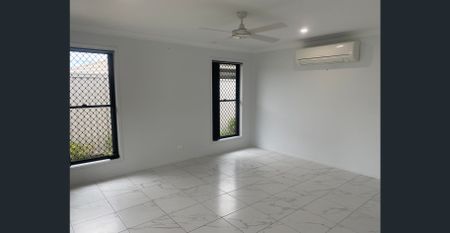 Great Location in the Heart of Bongaree - Photo 3