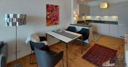 Herrlicher Blick über Wien! - Moderne, komplett eingerichtete 2-Zimmer Wohnung im Triiiple Tower mit großer Terrasse 9m² wartet! - Photo 4