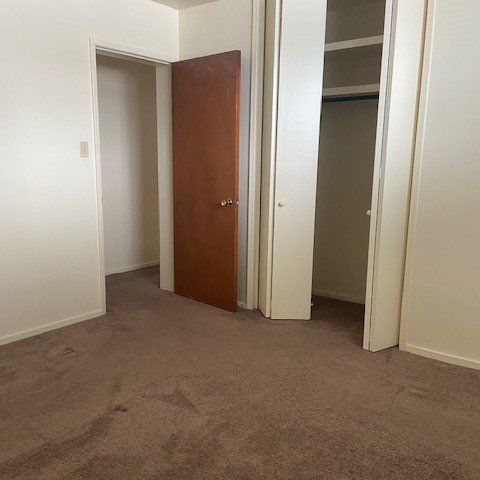 2 BDRM/1 BATH - 2601 7TH ST E - Available NOV 1 - Photo 1