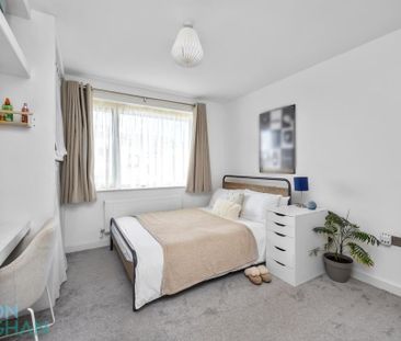 5 bedroom semi-detached house to rent - Photo 3