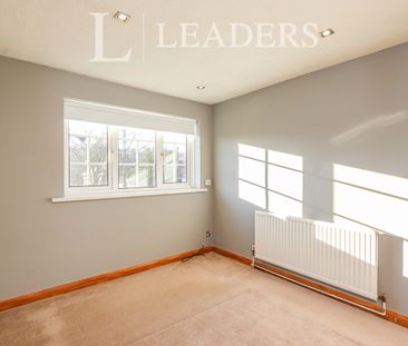 3 bedroom house to rent Normanton Spring Road, Sheffield, South Yor... - Photo 4