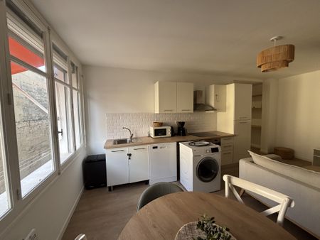 Location T4 meublé 83m² Marseille 13007 Saint Victor/Vieux Port - Photo 5