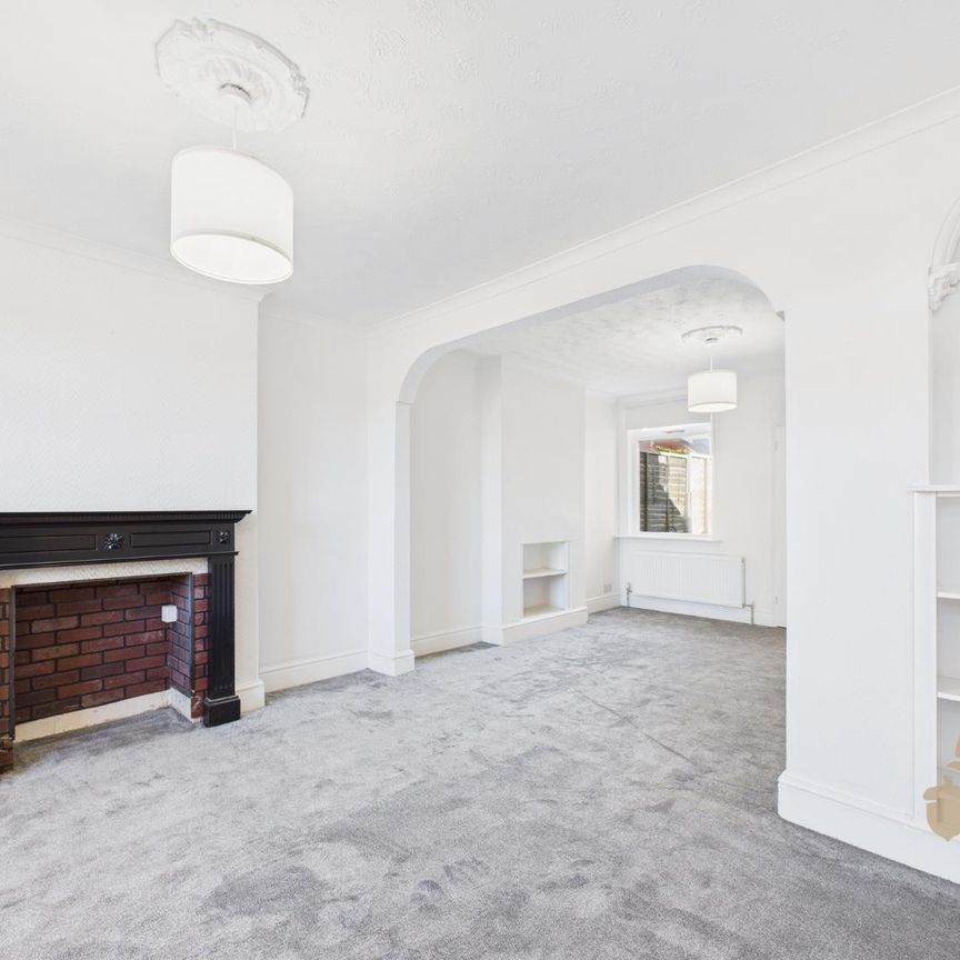 Weston Road, Colchester - Photo 1