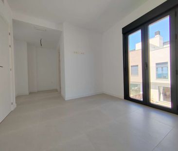 3 room luxury House for rent in Torre del Mar, Spain - Photo 5