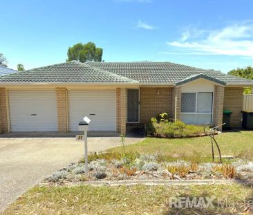 “Spacious Family Home with Multiple Living Areas &amp; Generous Yard” - Photo 4