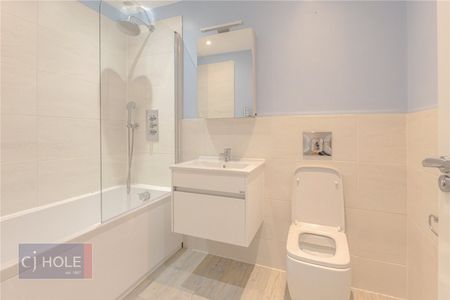 Kelston Court, - Photo 5