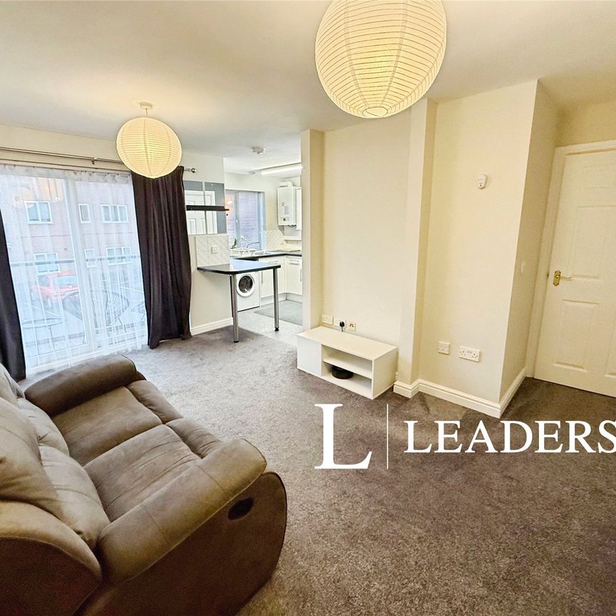 2 bedroom apartment to rent Sunny Bank, Stoke-on-Trent, Staffordshire, ST6 - Photo 1